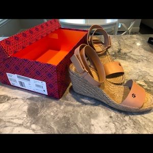 Tory Burch espadrille sandals size 8.5
